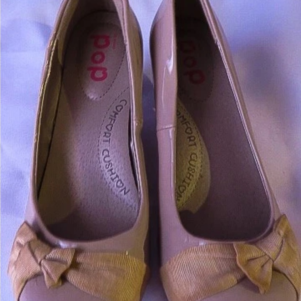 Pop Women's Beige Bow Heels